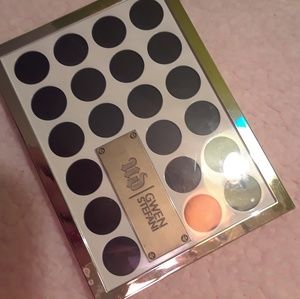 Gwen stefani eye shadow pallet